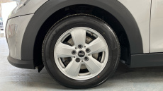 MINI Hatchback 1.5 Cooper Classic 5dr Auto Petrol Hatchback